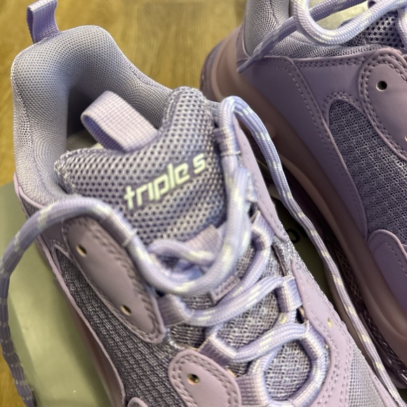 Balenciaga Lilac Men's Sneakers - Picture 4 of 7